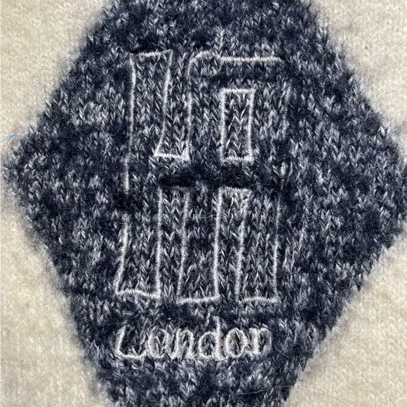 Vintage Hardy Amies London Sweater - Picture 2 of 8
